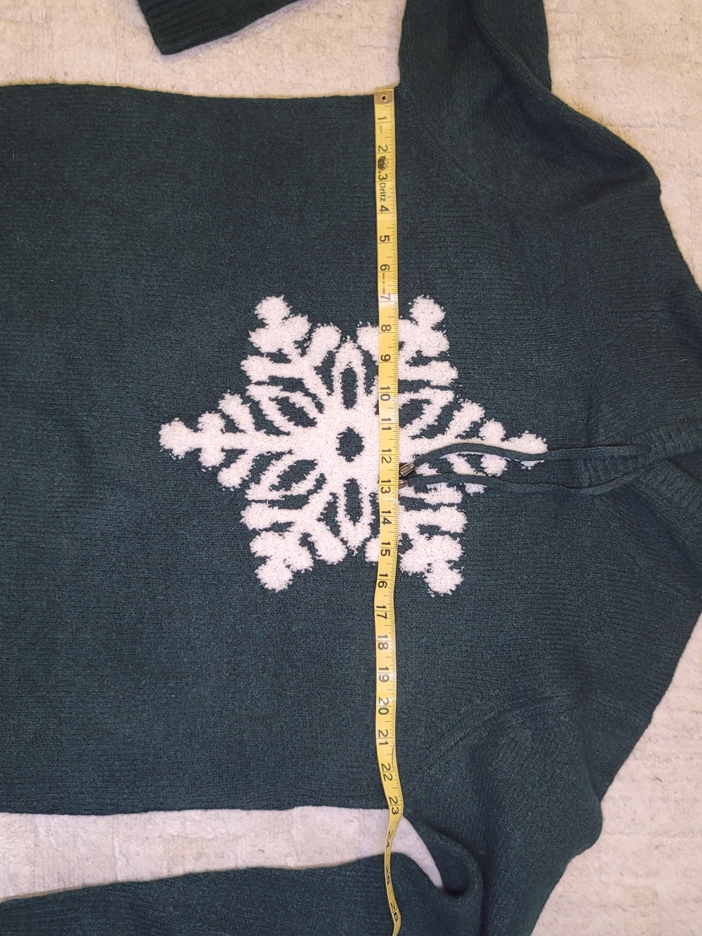 CUPCAKES and CASHMERE Snowflake Graphic Hooded Sweater Green Cozy Women's XL - Picture 5 of 7
